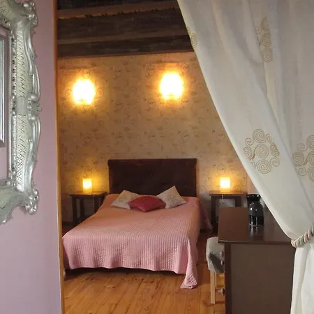 Bed & Breakfast Chambres D'hotes-ferme Equestre Les Revers *